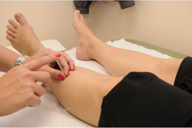 Acupressure and Acupuncture Therapy 